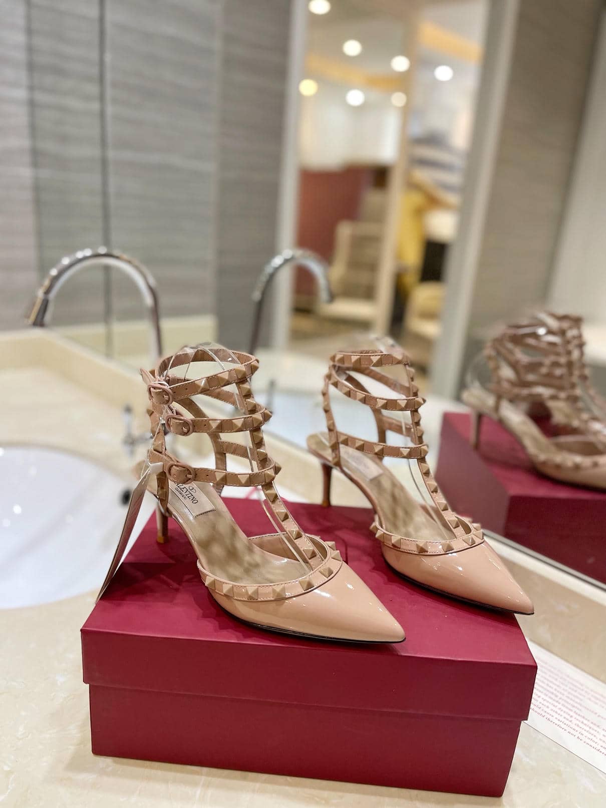 Valentino Sandal9-3